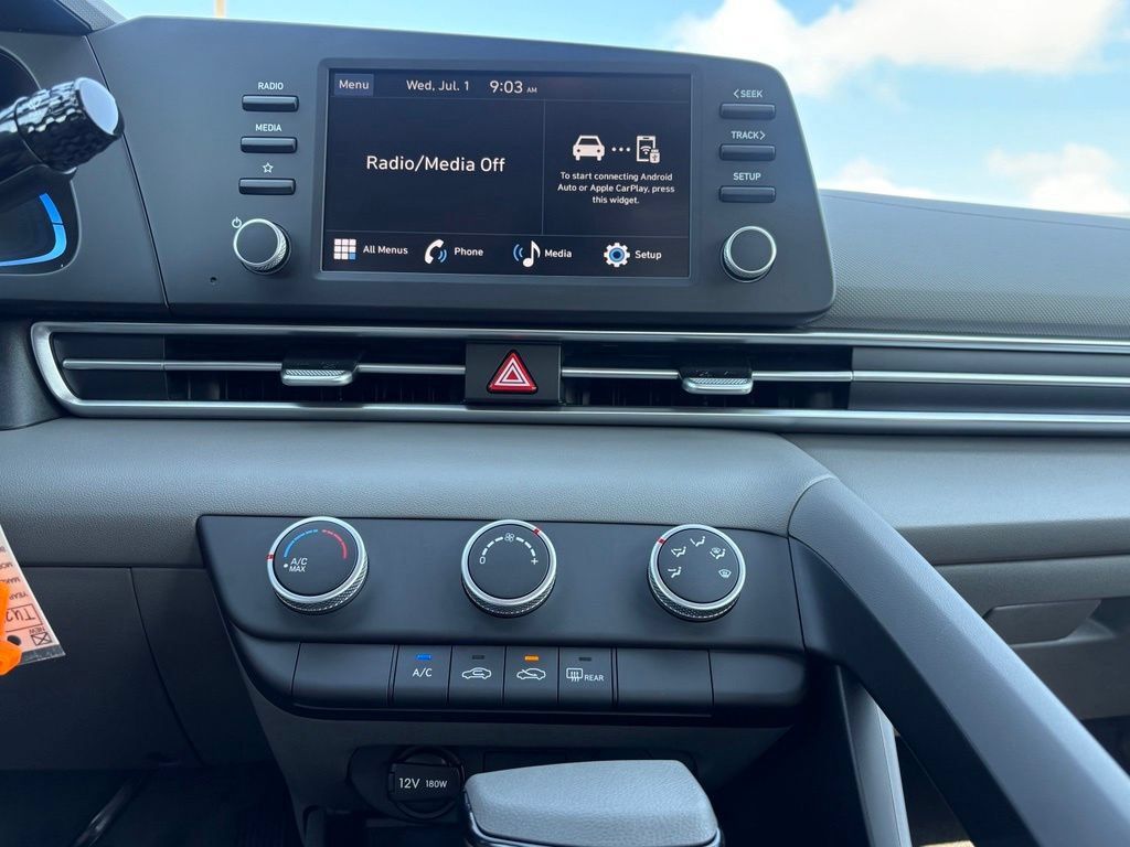 New 2026 Hyundai Elantra SEL Sport Premium FWD image 37