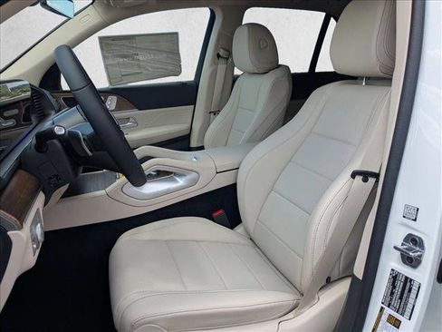 Certified 2025 Mercedes-Benz GLE 350 4MATIC image 4