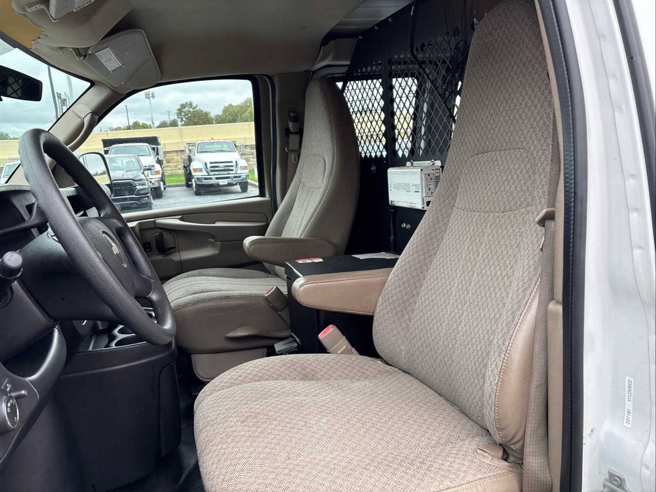 Used 2012 Chevrolet Express 2500 RWD image 15