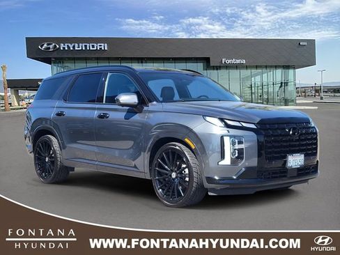 Used 2024 Hyundai Palisade Calligraphy FWD image 1
