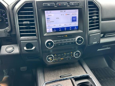 Used 2020 Ford Expedition Limited w/ Equipment Group 302A RWD image 4