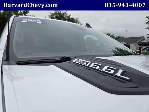 Used 2025 Chevrolet Silverado 2500 LT w/ Convenience Package AWD/4WD image 40
