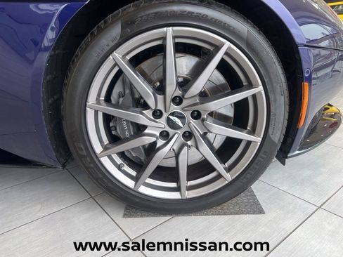 Used 2020 Aston Martin DB11 Volante RWD image 17