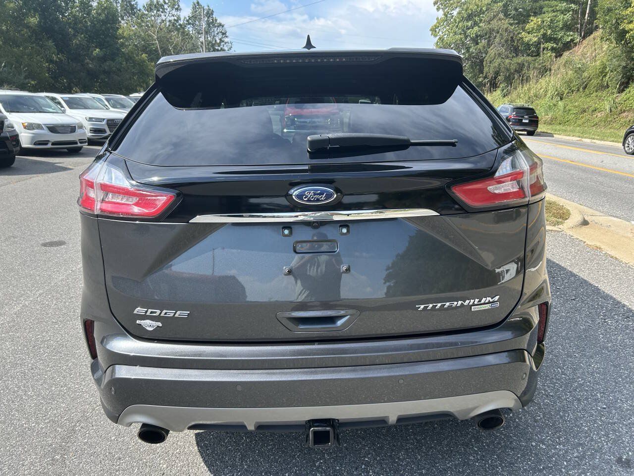 Used 2020 Ford Edge Titanium w/ Equipment Group 301A AWD/4WD image 6