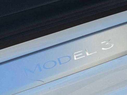 Used 2020 Tesla Model 3 Long Range image 11