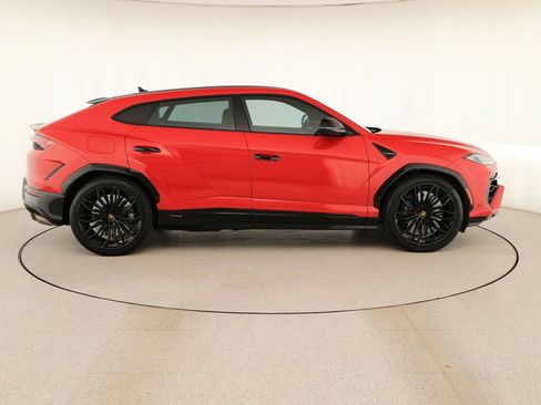 Used 2025 Lamborghini Urus SE AWD/4WD image 8