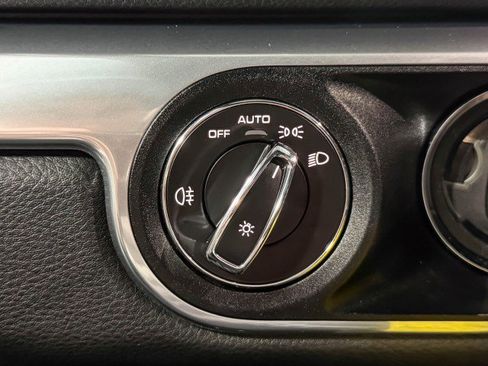 Used 2015 Porsche Boxster image 24