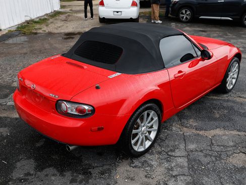 Used 2008 MAZDA MX-5 Miata Touring image 11
