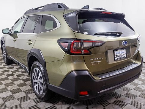 Used 2025 Subaru Outback Premium w/ Popular Package #1A image 21