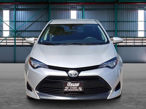 Used 2017 Toyota Corolla LE image 7