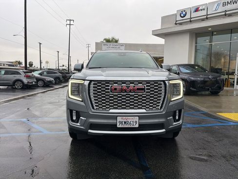 Used 2024 GMC Yukon Denali w/ Advanced Technology Package image 2