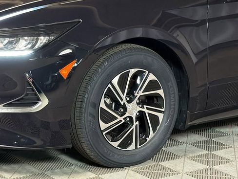 Used 2023 Hyundai Sonata Blue FWD image 4