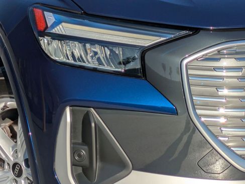 Used 2023 Audi Q4 e-tron Premium w/ Convenience Package image 25