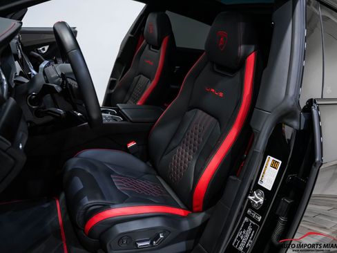 Used 2023 Lamborghini Urus Performante image 49