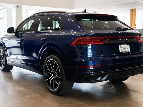 Used 2022 Audi Q8 Prestige w/ Prestige Package AWD/4WD image 6