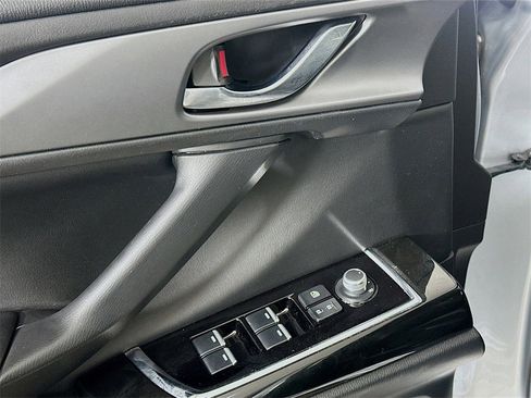 Used 2022 MAZDA CX-9 Touring image 21