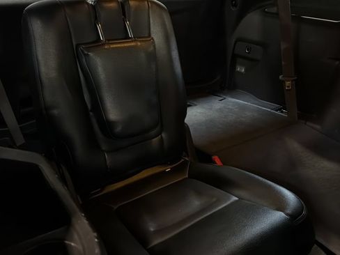 Used 2015 Ford Explorer XLT AWD/4WD image 15