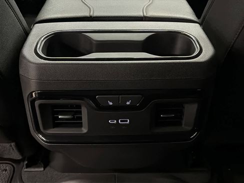 Used 2023 GMC Sierra 1500 AT4 w/ Technology Package image 24