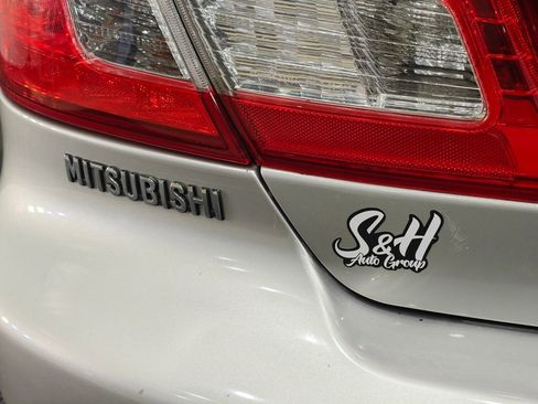 Used 2011 Mitsubishi Galant FWD image 27