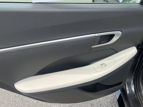 New 2026 Hyundai Sonata SEL FWD image 17