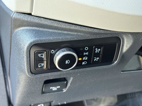 Used 2023 Ford Bronco Badlands image 20