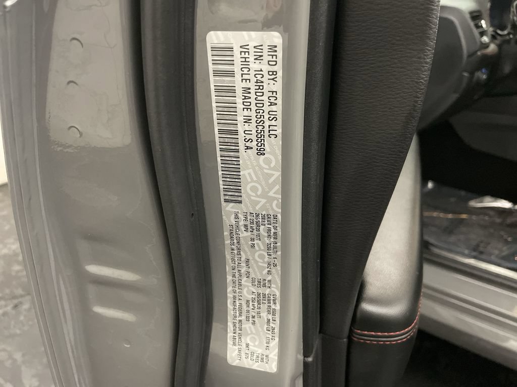 Used 2025 Dodge Durango GT AWD/4WD image 28