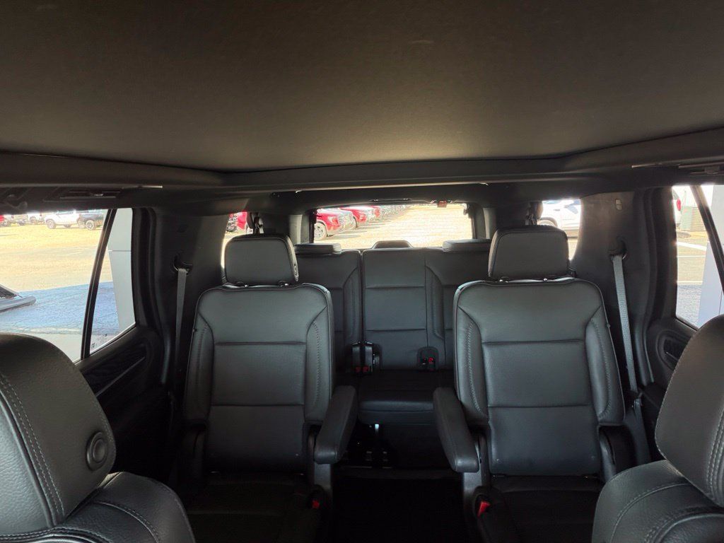 Used 2023 GMC Yukon Denali AWD/4WD image 27