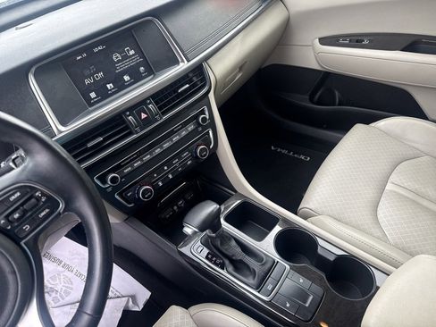 Used 2018 Kia Optima EX image 14