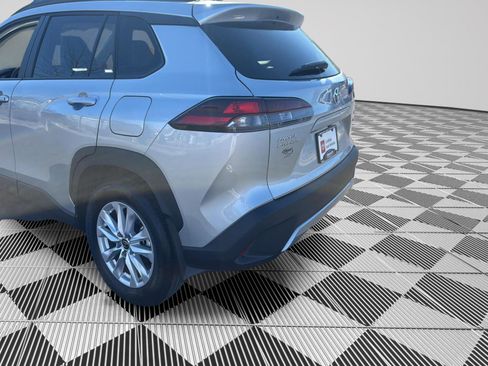 Used 2026 Toyota Corolla Cross LE image 26