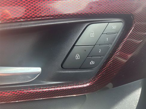 Certified 2025 Chevrolet Traverse RS w/ LPO, Floor Liner Package AWD/4WD image 30