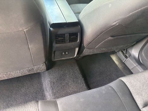 Used 2025 Nissan Rogue SV AWD/4WD image 24