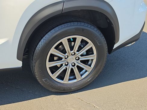 Used 2015 Lexus NX 200t AWD image 11