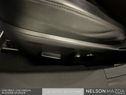 Used 2022 MAZDA MAZDA3 s image 25