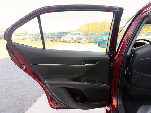 Used 2018 Toyota Camry XSE FWD image 24