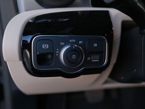 Used 2020 Mercedes-Benz CLA 250 image 12