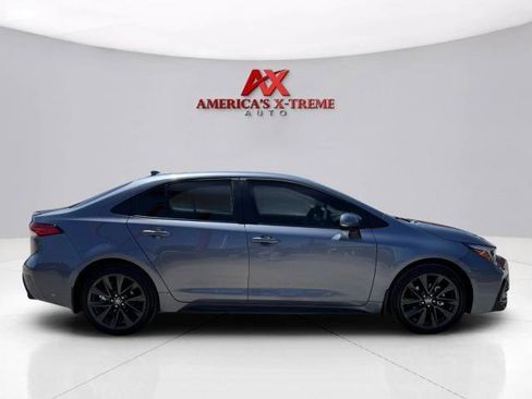 Used 2025 Toyota Corolla SE FWD image 6