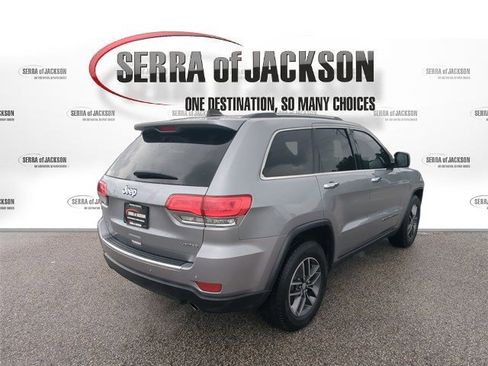 Used 2018 Jeep Grand Cherokee Limited RWD image 8