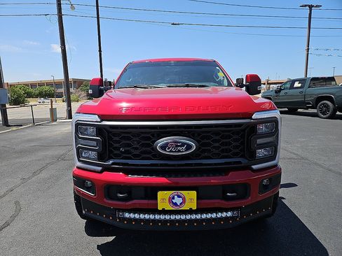 Used 2023 Ford F250 Lariat w/ Lariat Ultimate Package AWD/4WD image 8