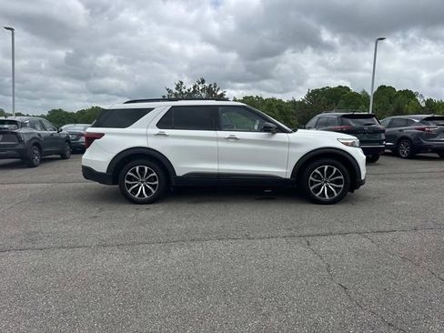 Used 2021 Ford Explorer ST w/ Equipment Group 401A AWD/4WD image 3