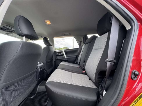 Used 2019 Toyota 4Runner SR5 AWD/4WD image 14