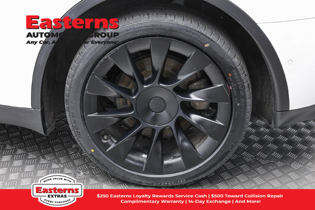 Used 2022 Tesla Model Y Long Range AWD/4WD image 9