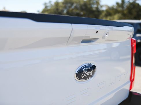 New 2026 Ford F250 Lariat image 10