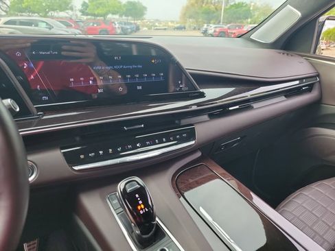 Used 2023 Cadillac Escalade Sport Platinum image 20