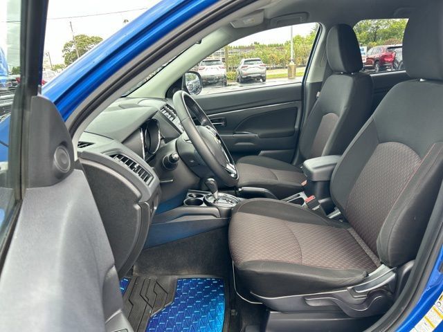 Used 2017 Mitsubishi Outlander Sport SE FWD image 26