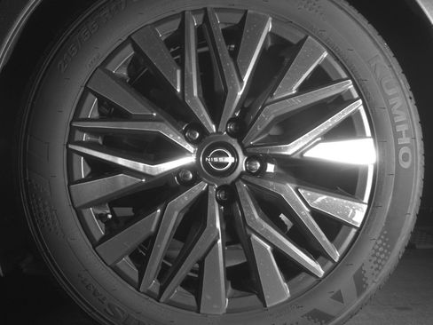 Used 2025 Nissan Altima 2.5 SV image 14