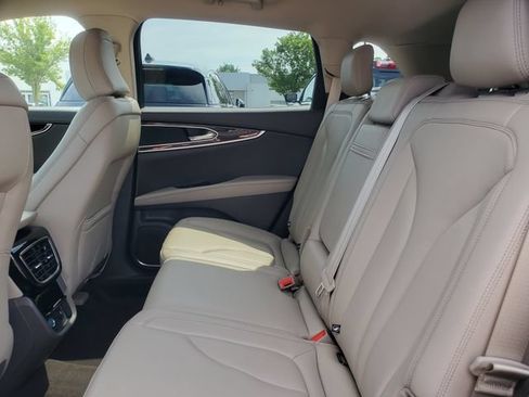 Certified 2023 Lincoln Nautilus FWD w/ Premium Package image 29