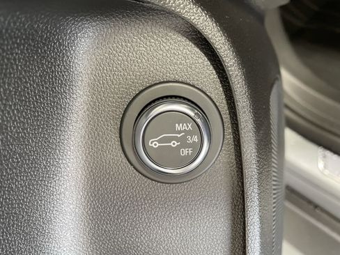 New 2026 Buick Envista Avenir image 15