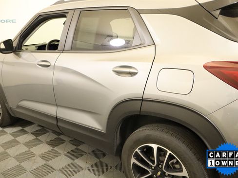 Used 2025 Chevrolet TrailBlazer LT AWD/4WD image 11