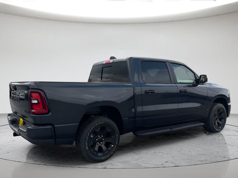 New 2026 RAM 1500 Express AWD/4WD image 3