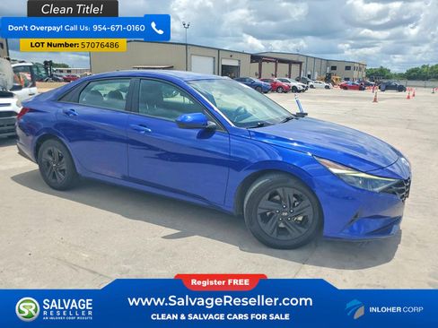 Used 2023 Hyundai Elantra SEL FWD image 5